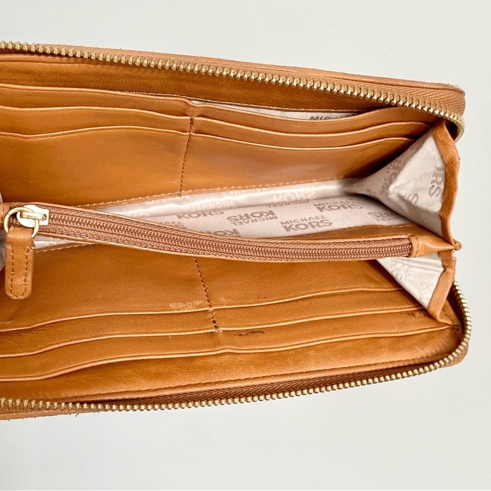 Michael Kors Ruched Leather Wallet - Picture 6 of 11